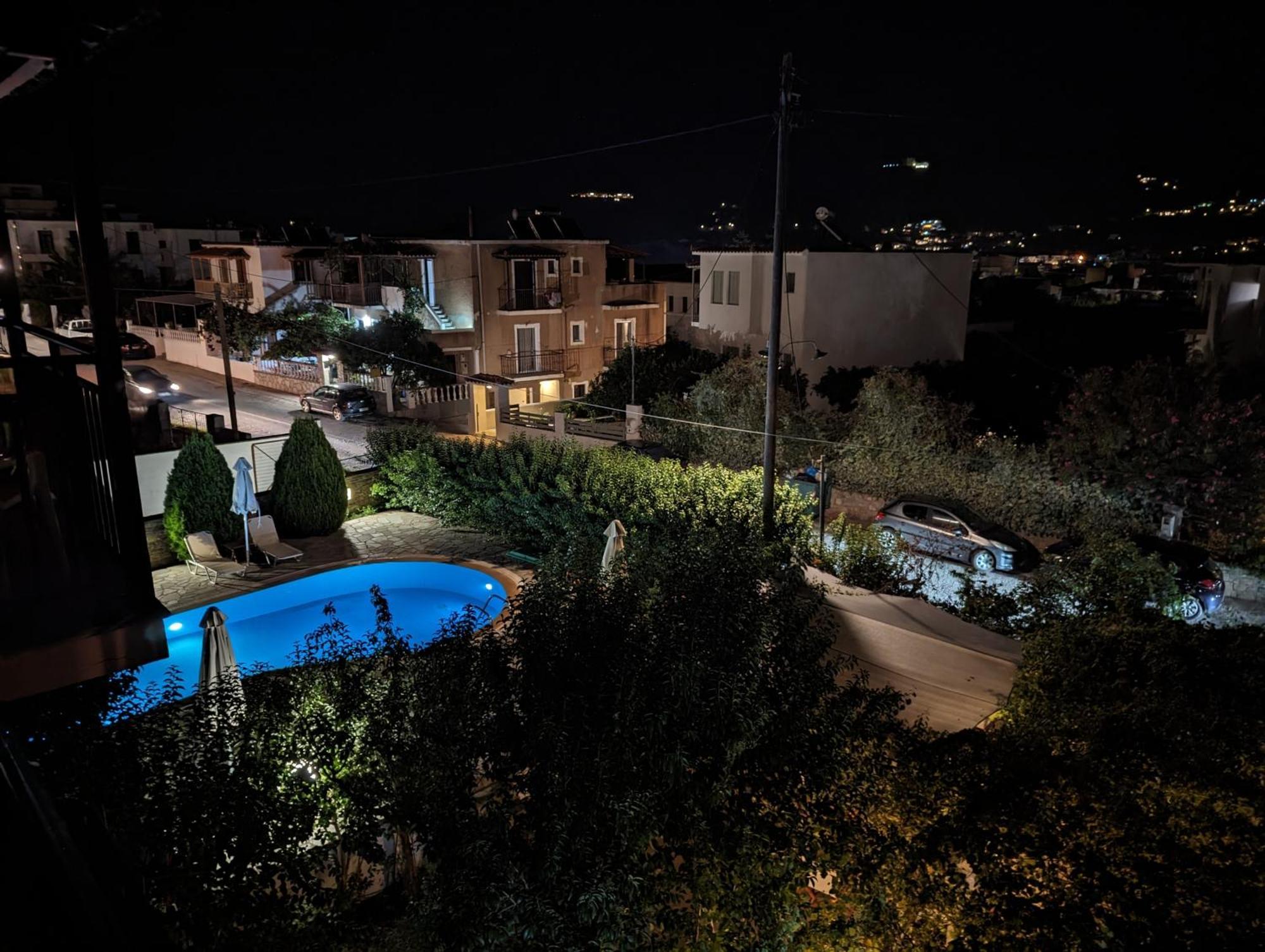 Guesthouse Christos Skopelos Town Bagian luar foto